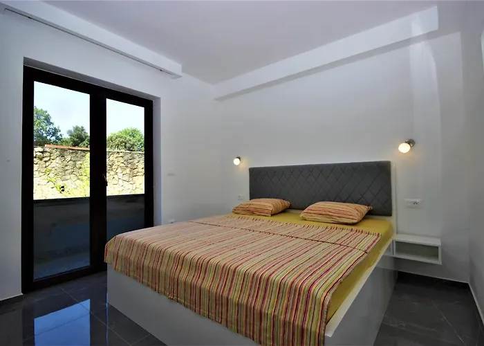 아파트 Smitran 반졸레