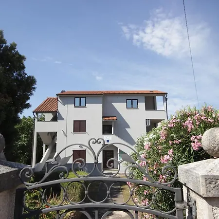 Smitran Apartment