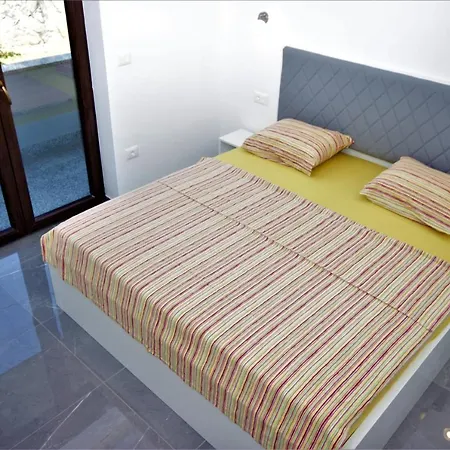Smitran Apartment